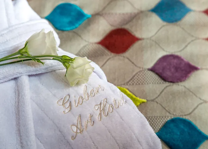 ジョベルティ アート ホテル